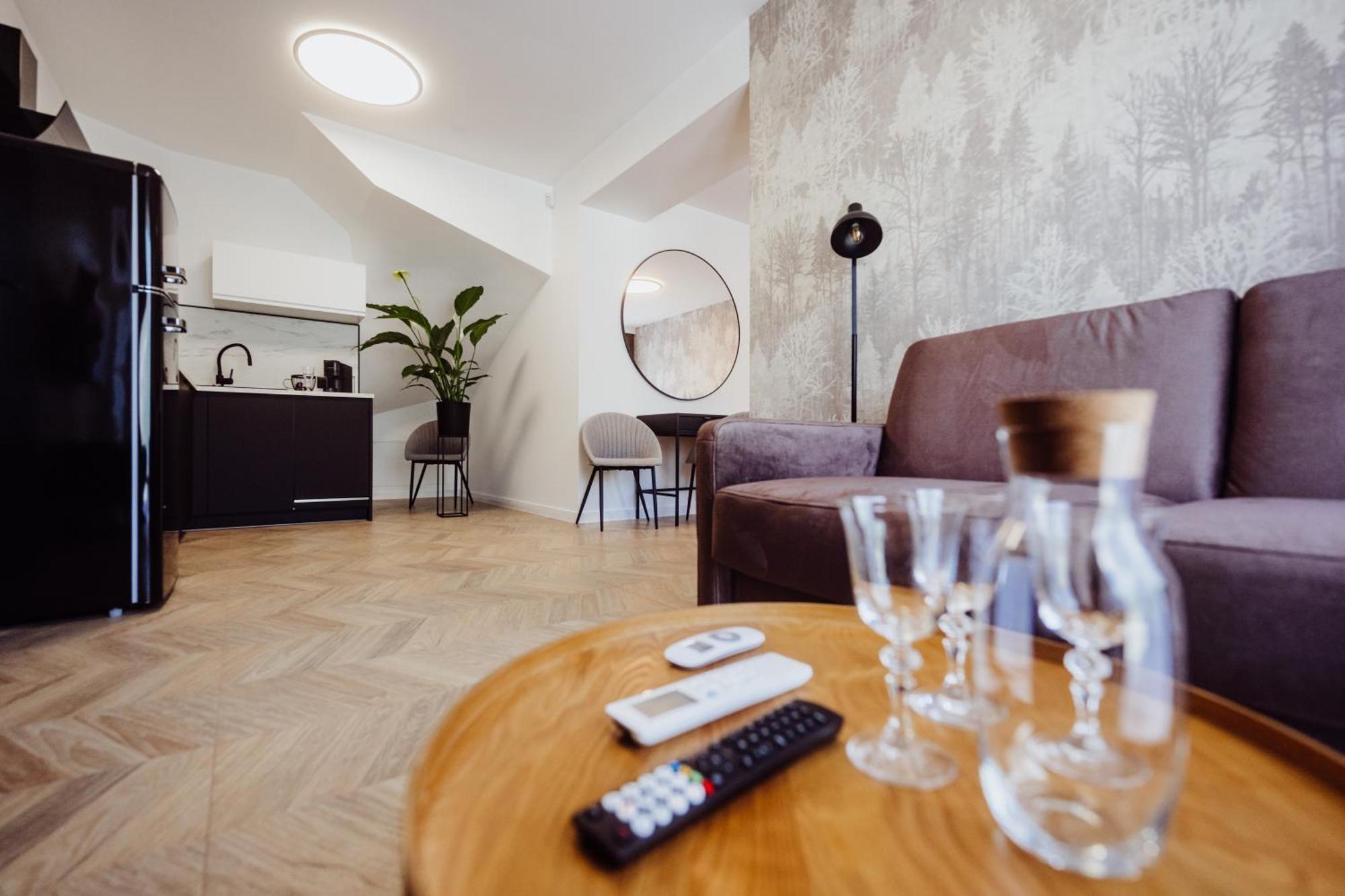 Cristalview Stay&Relax - Luksusowe Apartamenty- Zewnetrzne Jacuzzi- Przyjazne Dla Rodzin - Zwierzeta Akceptowane 포드고르진 외부 사진