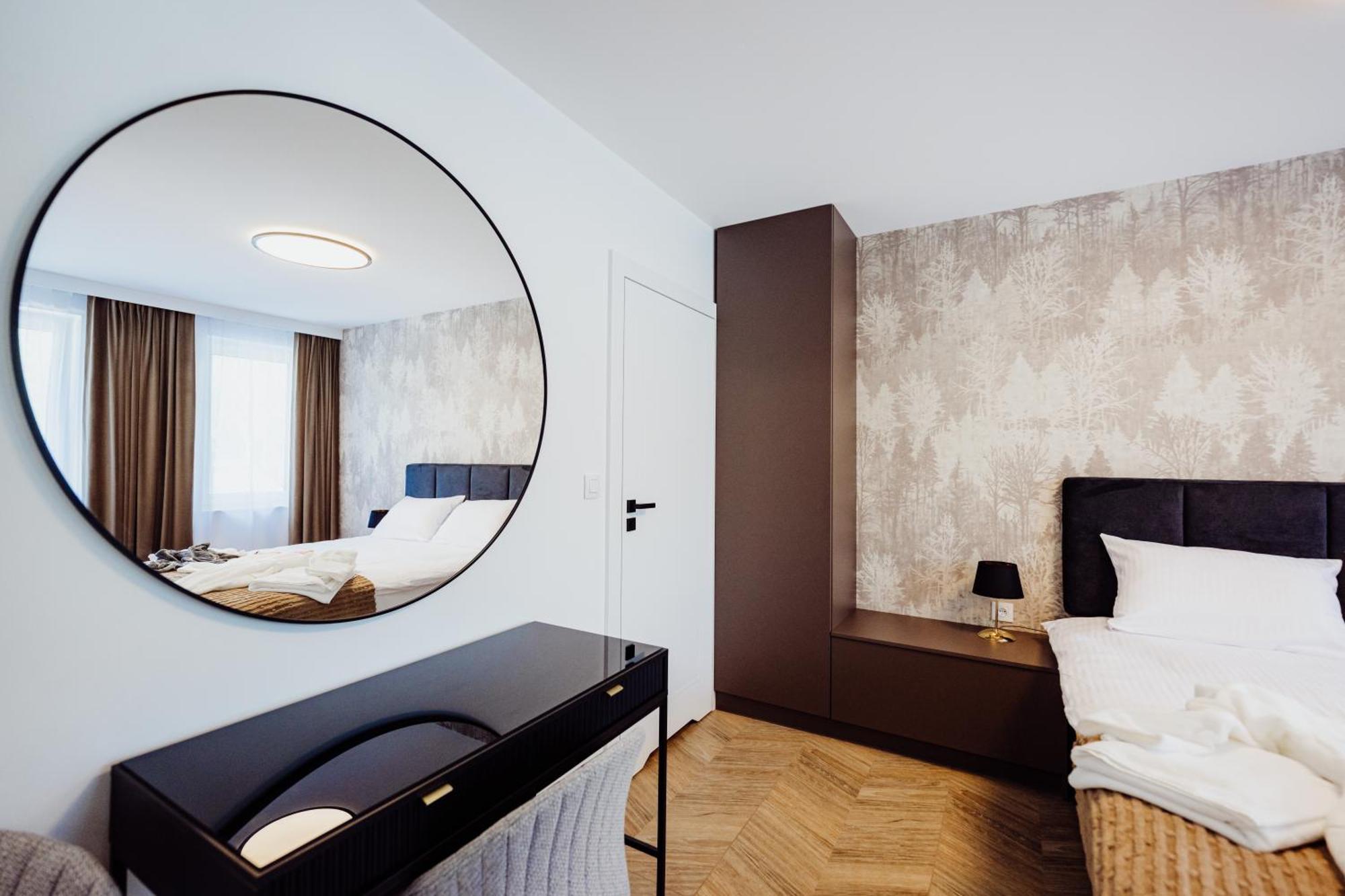 Cristalview Stay&Relax - Luksusowe Apartamenty- Zewnetrzne Jacuzzi- Przyjazne Dla Rodzin - Zwierzeta Akceptowane 포드고르진 외부 사진