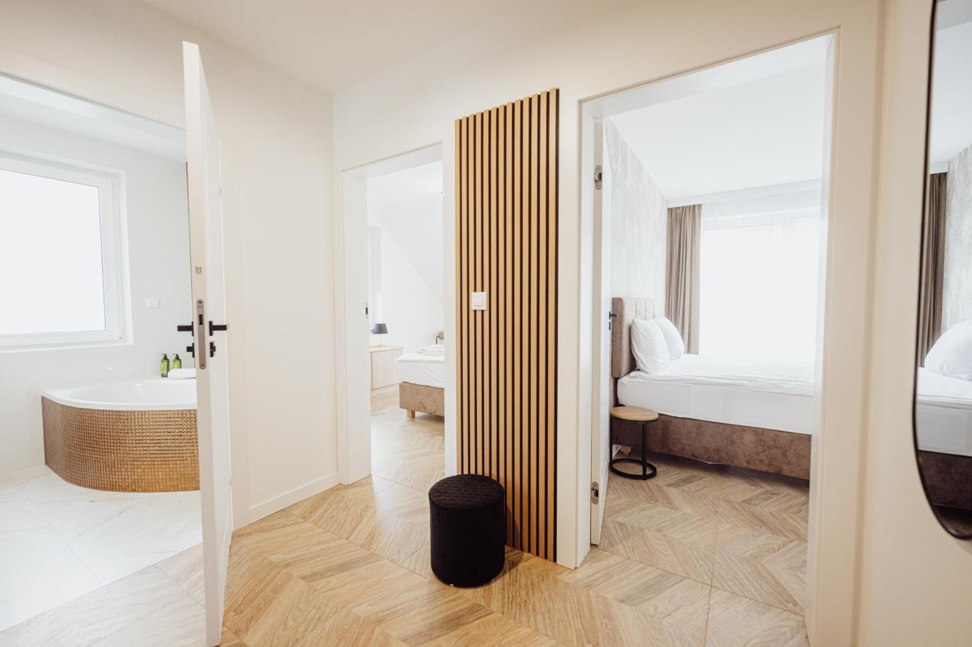 Cristalview Stay&Relax - Luksusowe Apartamenty- Zewnetrzne Jacuzzi- Przyjazne Dla Rodzin - Zwierzeta Akceptowane 포드고르진 외부 사진