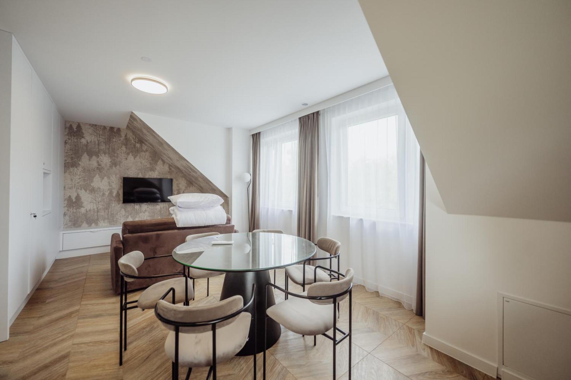 Cristalview Stay&Relax - Luksusowe Apartamenty- Zewnetrzne Jacuzzi- Przyjazne Dla Rodzin - Zwierzeta Akceptowane 포드고르진 외부 사진